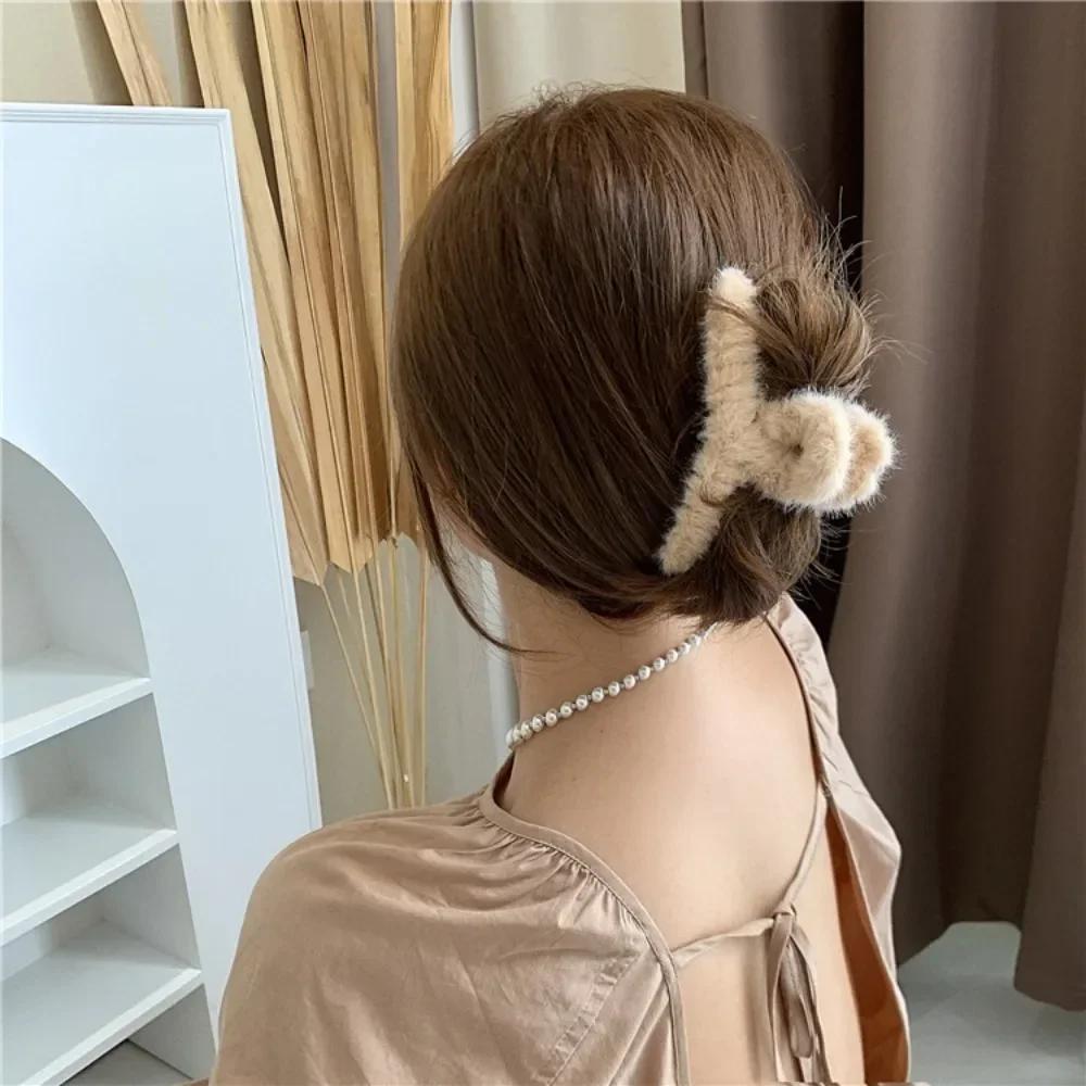 Kawaii Herbst Winter Pelz Haarspangen Clip Mode Vintage Einfarbig Haarige Hai Haarspange für Frauen Mädchen Haarnadel Koreanische Accessoires