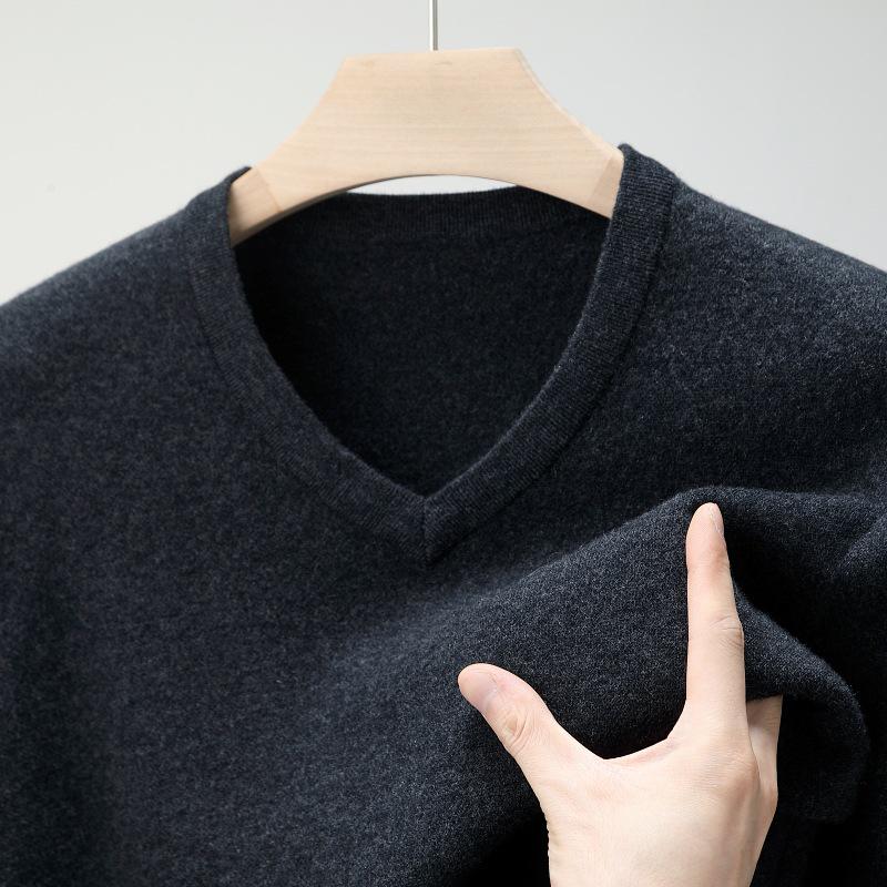 Men's V-Neck 100% Cashmere Sweater - Luxurious, Warm & Thick Knit for Autumn/Winter