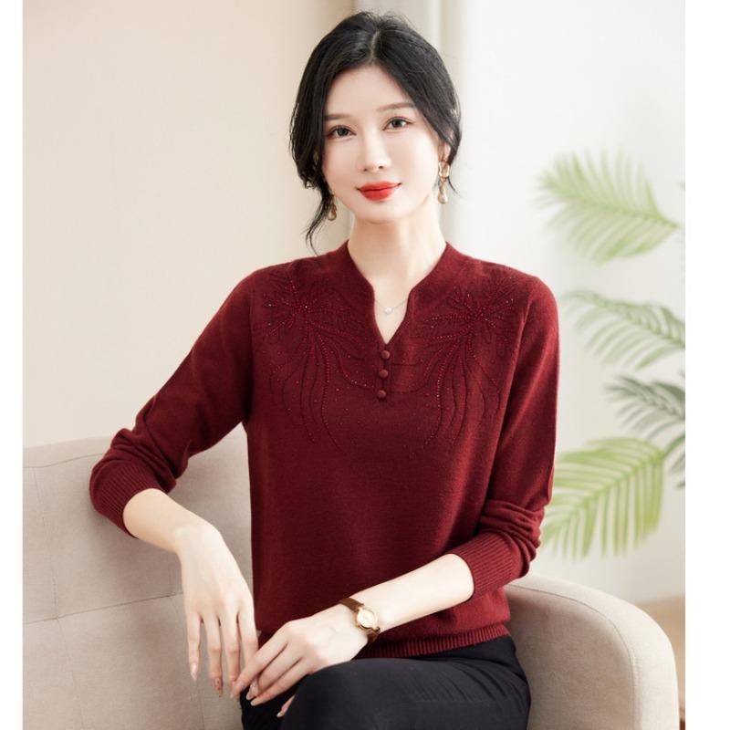 Middle-aged and elderly women's ice silk knitted shirts, mother's summer clothes on Mother's Day, new short-sleeved shirts