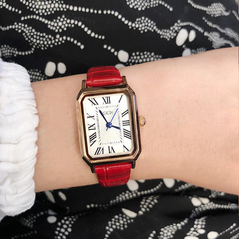 Retro WatchFashionable Women'S WatchKorean StyleSimple Leather StrapHigh-Quality Women'S WristwatchTrendy Women'S Watch.