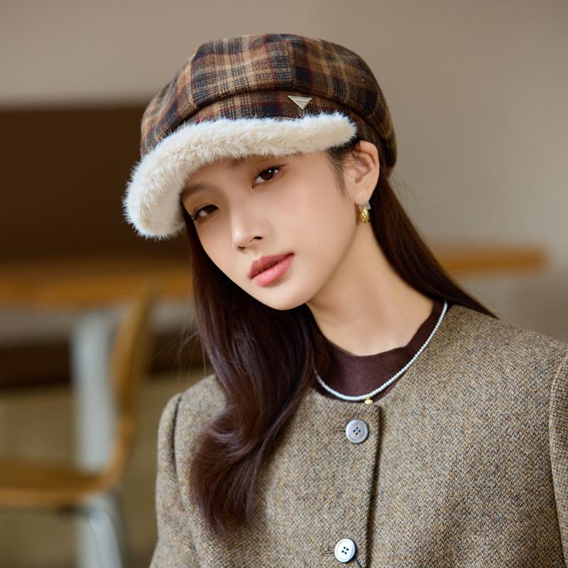Autumn and Winter Hat Femininity Retro Plaid Striped Octagonal Hat Classic Plush Warm Thickened Painter Hat
