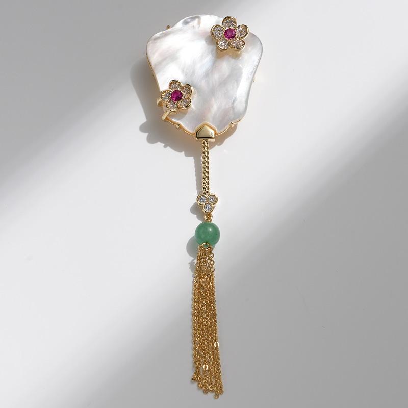 Bo Xin Yun Chinese Retro-Style Jellyfish Shell Tassel Brooch for Hanfu Opera Costumes