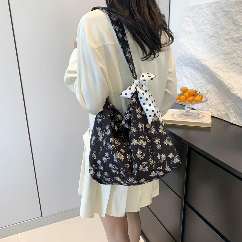 Stylish 2024 Korean Floral Canvas Tote Bag For Women With Spacious Design And Trendy Appeal