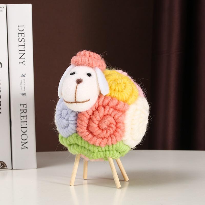 Colorful Sheep Figurines for The Living Room TV Cabinet, Cartoon Heart-shaped Sheep Small Figurine, Children's Room Decoration Item