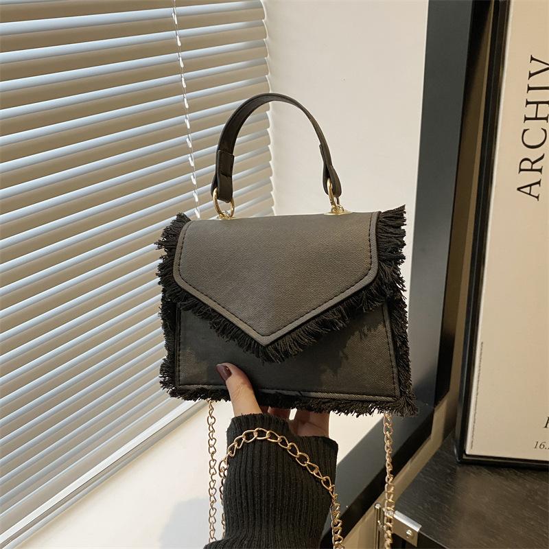 

2025 bag retro small bag fringed bag denim blue mini small bag handbag messenger bag chain bag чёрный