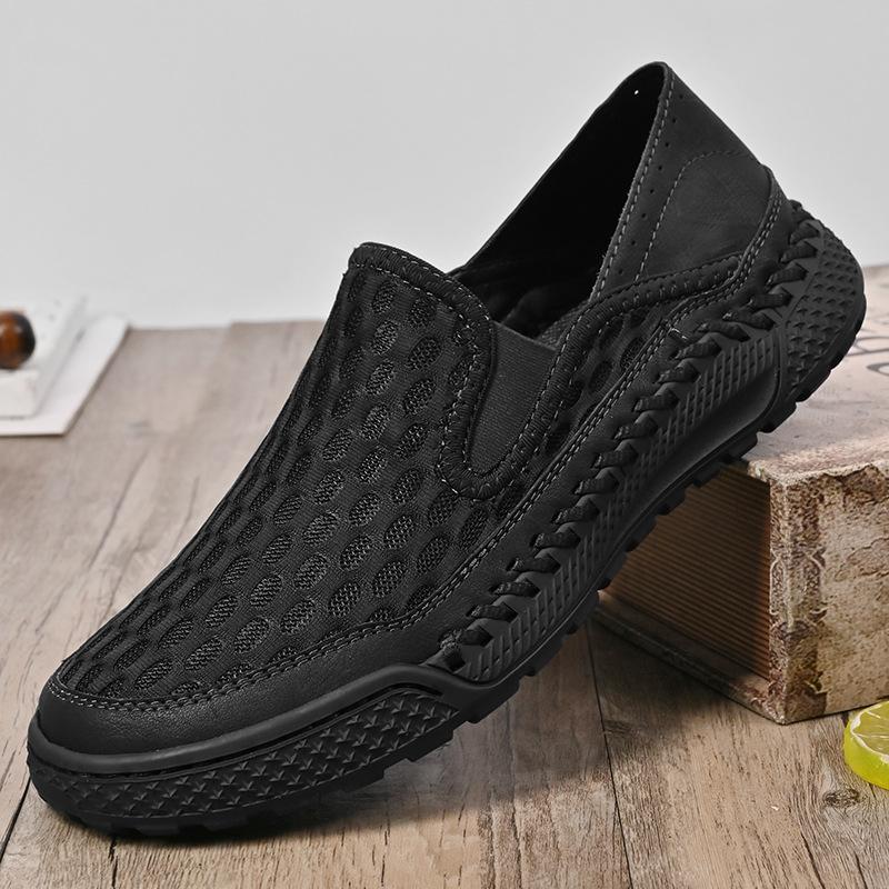 Stepping shoes men's 2025 summer breathable mesh shoes large mesh hollowed out light non-slip soft sole one pedal casual shoes