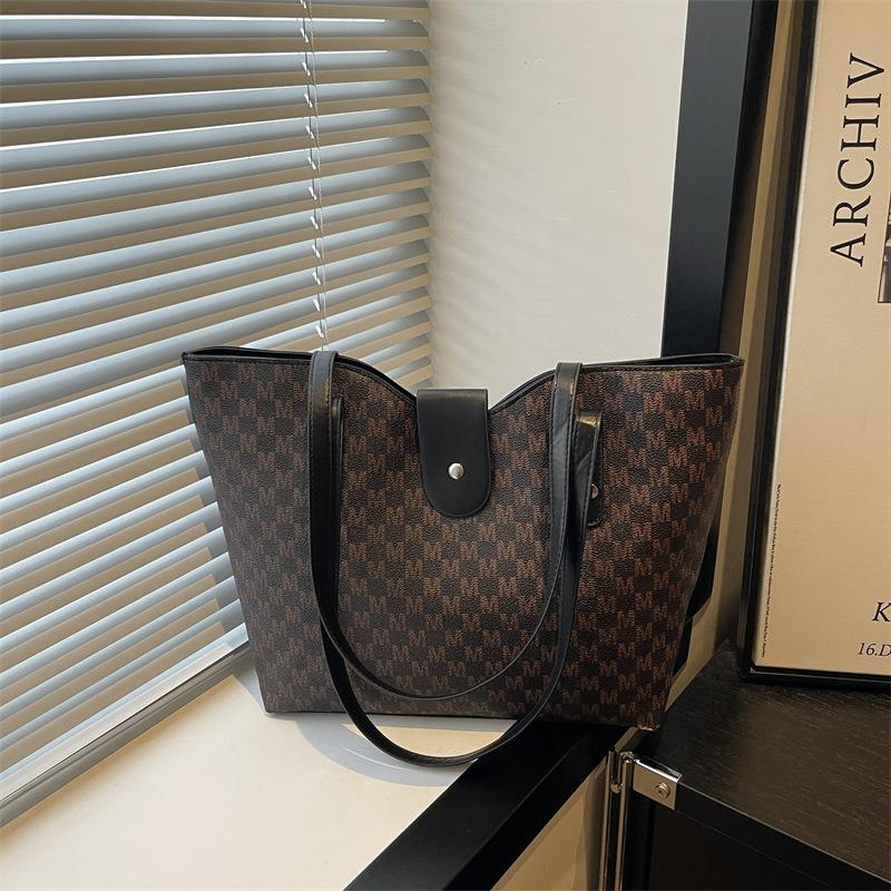 

Модная женская сумка-тоут через плечо с принтом, большой вместимости, универсальная, для поездок на работу, премиальная ручная сумка