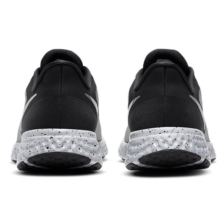 Nike Revolution 5 Premium Negro Cromado CV0159-001