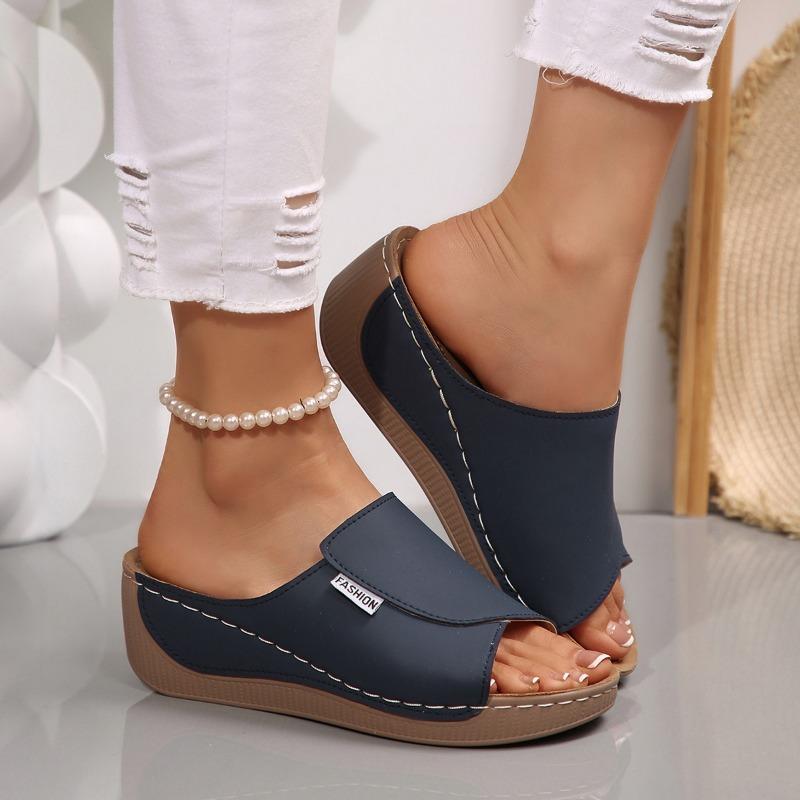 Large size muffin platform casual slippers women's shoes summer new simple and fashionable one-word fish mouth wedge slippers