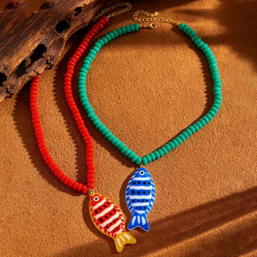 Bohemia Fashion Dopamine Color-matched Beaded Small Fish Pendant Necklace for Women Summer Beach Vacation Collar Chain Jewelry