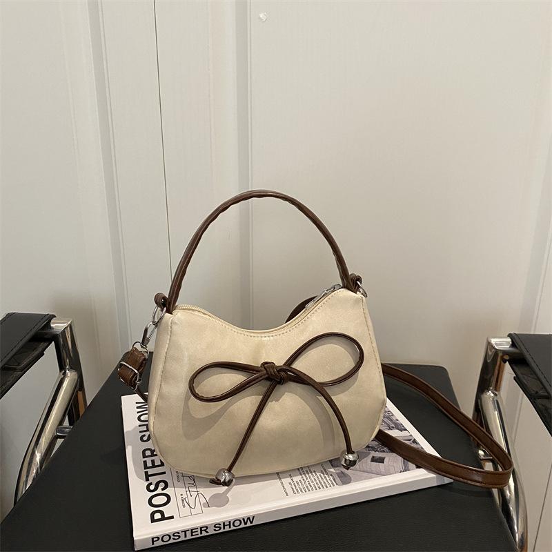 

Unique niche design bag women s new autumn versatile messenger bag exquisite handbag small bag