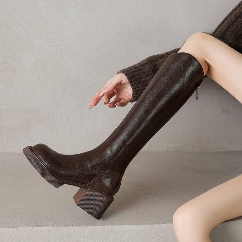 Koreanische Version von Damenmode-Stiefeln mit mittlerem Absatz und großer Größe, neue dicksohlige, rutschfeste Damenstiefel mit Reißverschluss, Herbst- und Winter-Hochstiefel