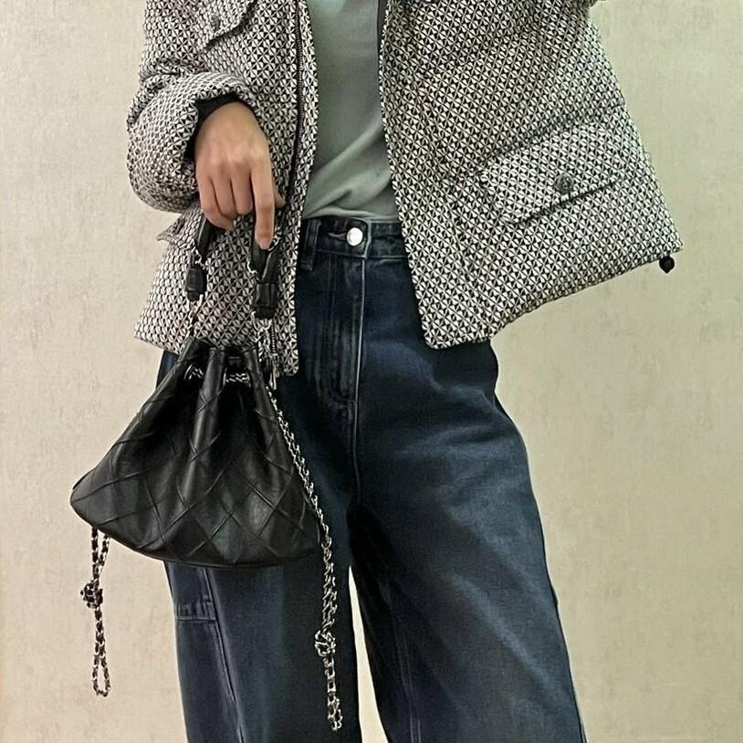 Mittelalterliche Beuteltasche, hochwertige Lammleder-Einschulter-Umhängetasche, echte Leder-Rauten-Drehketten-Tasche für Damen