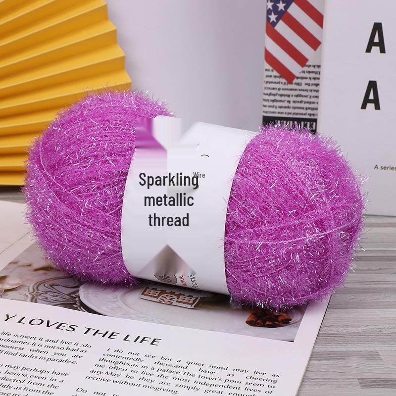 Korean-Style Handmade Strawberry Dishcloth: Non-Stick Oil, Bright Silk and Gold Thread Yarn, Glass Fiber.