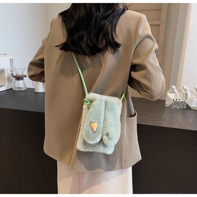 Módní plyšová crossbody taška 2024 - Roztomilý design králíčka, ideální na podzim/zimu