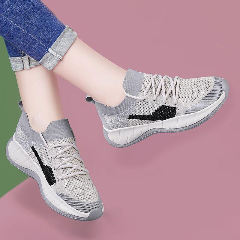 2025 new autumn casual women's shoes soft-soled sports running shoes breathable versatile flying woven shoes mother walking shoes