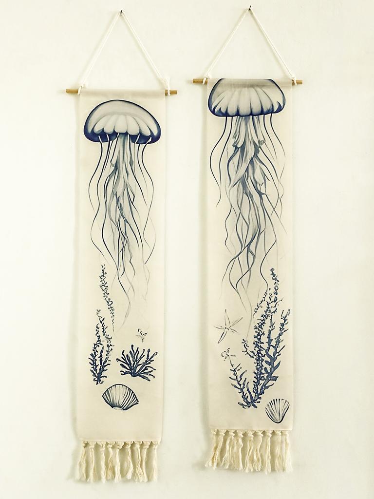 Boho Jellyfish Tapestry Wall Hanging Nautical Style Macrame Tapestries Decor with Tassels Wall Decorations for Home Bedroom Gift