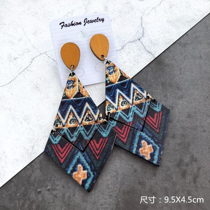 Bohemian Wood Earrings Women's Personality Exaggerated Print Flower Stud Earrings Vacation Versatile Temperament Earrings