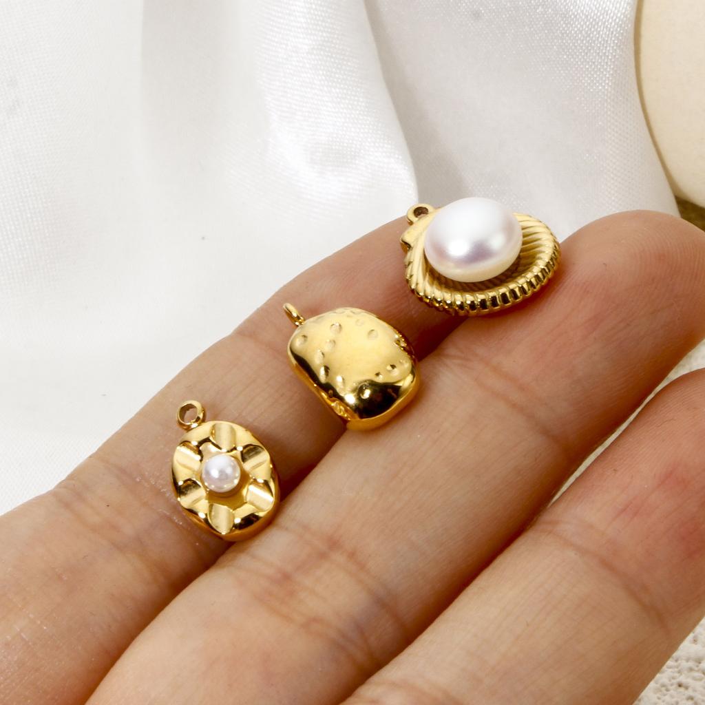 1 Piece 304 Stainless Steel Charms 18K Gold Plated Shell Acrylic Imitation Pearl Small Pendants DIY Necklace Women Findings