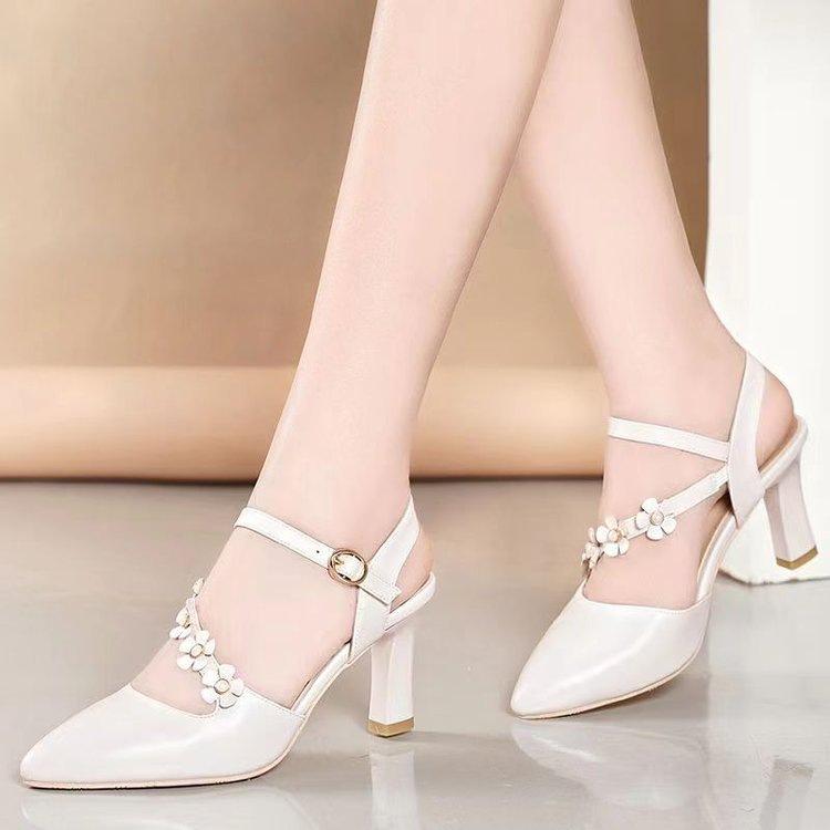 

Mary Jane women s shoes single shoes thick heel with skirt socialite style fairy high heel bag head sandals female summer 2025 new 40