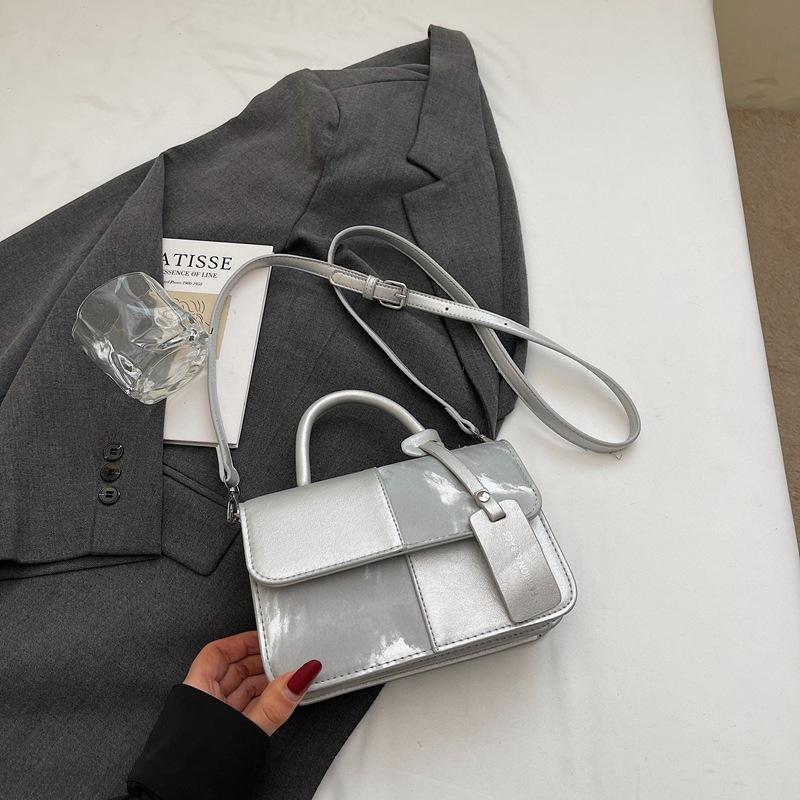 Wholesale women's bags 2025 new shoulder bags popular women's bags niche high-end oblique span women's small square bags