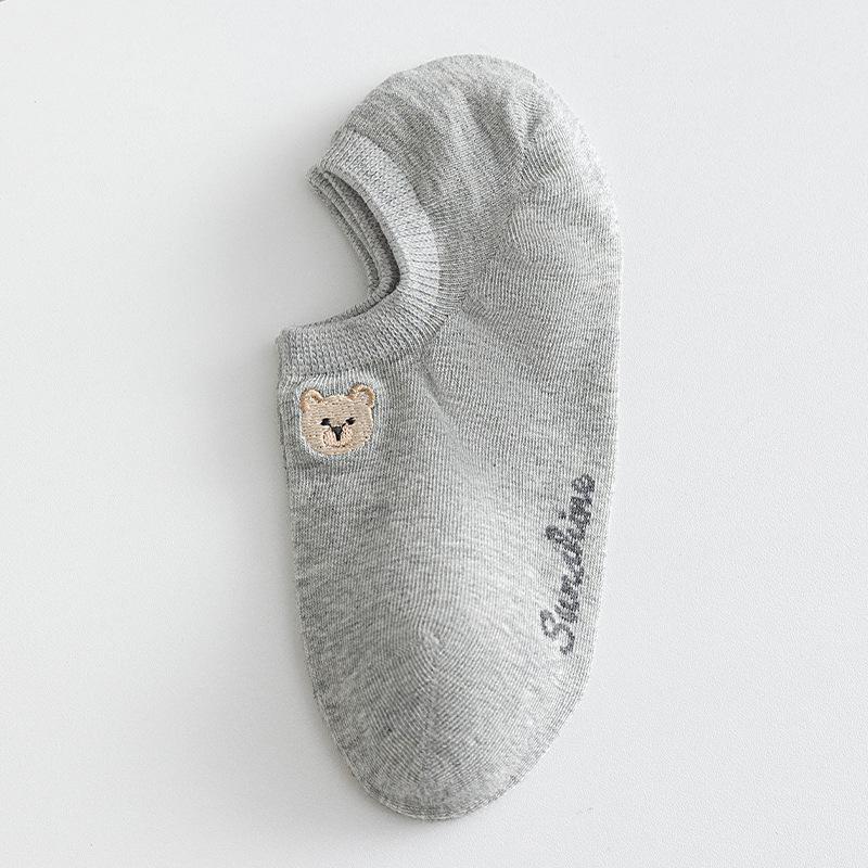 Ladies Summer Cute Cartoon Bear Embroidered Non Slip Heel Shallow Mouth Invisible Boat Socks