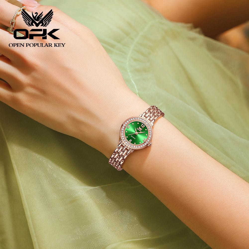 OPK Montre pour femme Classique Simple Élégante Montre de Marque à Quartz Montre à Lunette Diamant pour Femme Montre Étanche