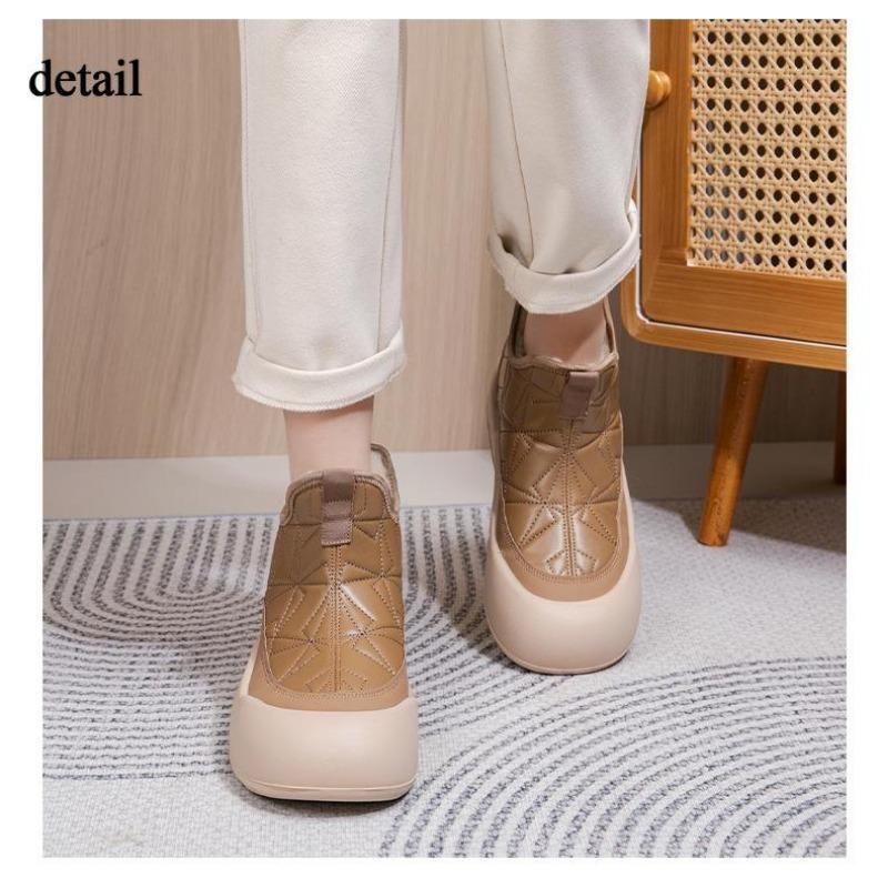 Vinterplattform for kvinner Snøstøvler Anti-skli varm fuskepelsfôr Ankelstøvler Sko Uformelt PU-skinn Komfortabel fuzzy gå-kort støvle for kvinner