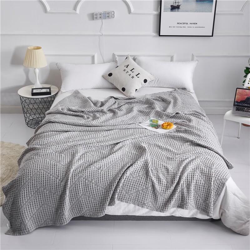 

Minimalist Waffle Weave Hollow Blanket