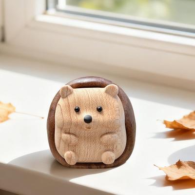 Hand-Carved Hedgehog Figurine Miniature Wooden Forest Animal Statue Rustic Collectible Hedgehog Sculpture for Living Room Home Desk Shelf Decor