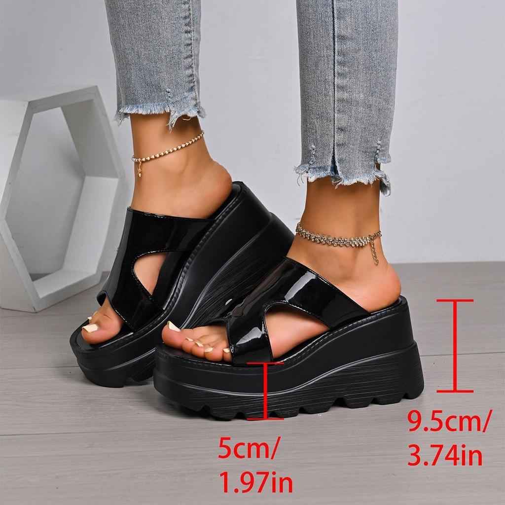 2026 Plus Size Women's Thick-Soled Wedge Fashion Slippers