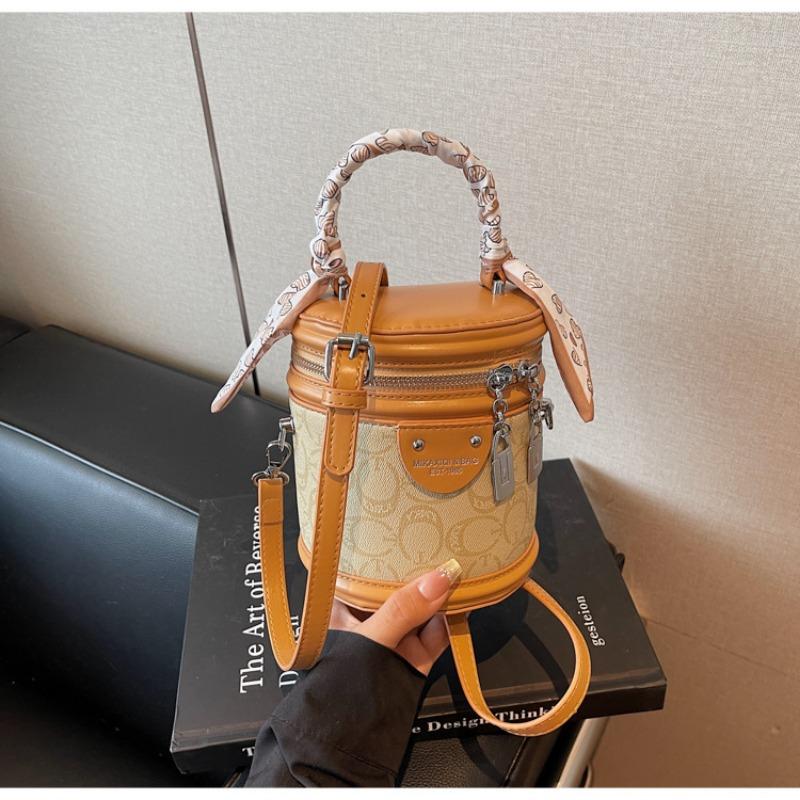 Small bag women's summer new fashion messenger bag is now popular bucket bag