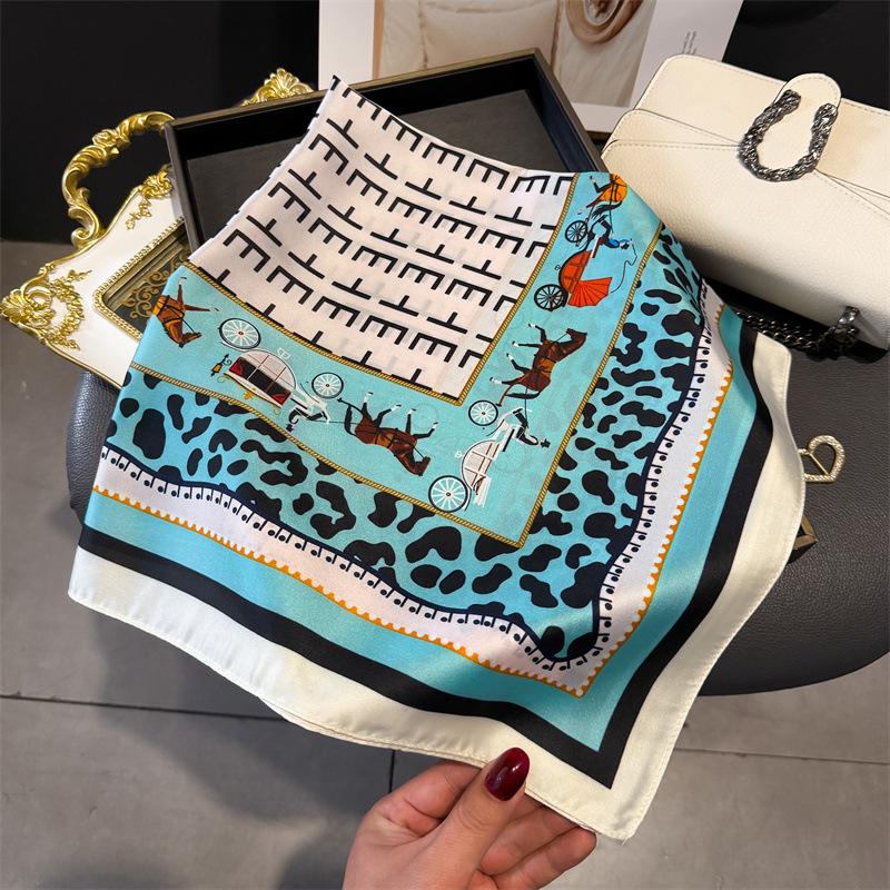 French light luxury chain small square scarf simulation silk printing silk scarf headscarf women's spring and summer scarf temperament scarf scarf new