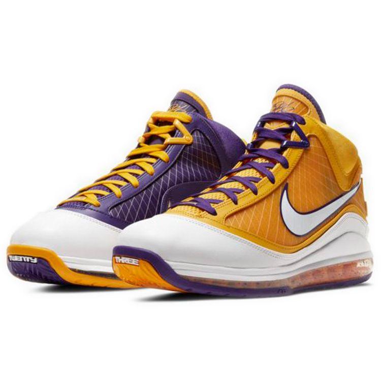 Nike LeBron 7 QS Media Day Unisex Sneakers Purple Court-Purple White CW2300-500