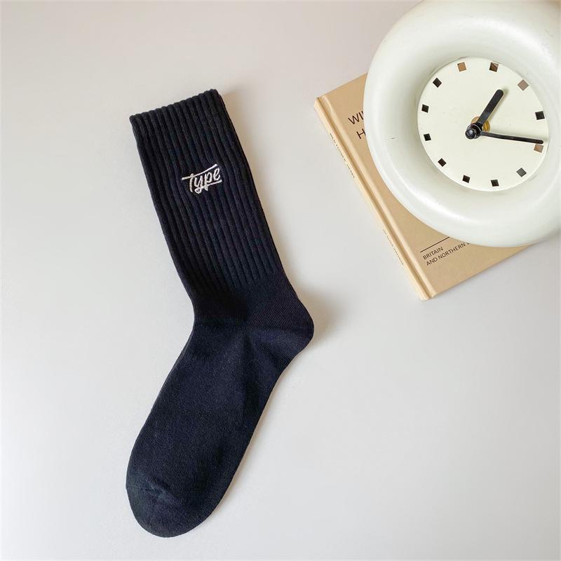 Women's Fashionable Winter Warm Deodorant Sports Socks, Sweat-Absorbent, Thickened, Versatile, High-Value Couple Design