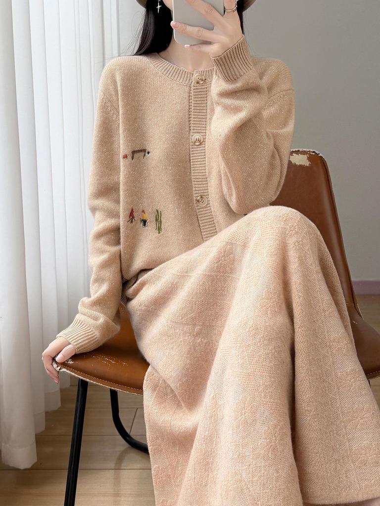 2026 A/W Pure Wool Round Neck Knit Cardigan with Embroidered Cactus Design