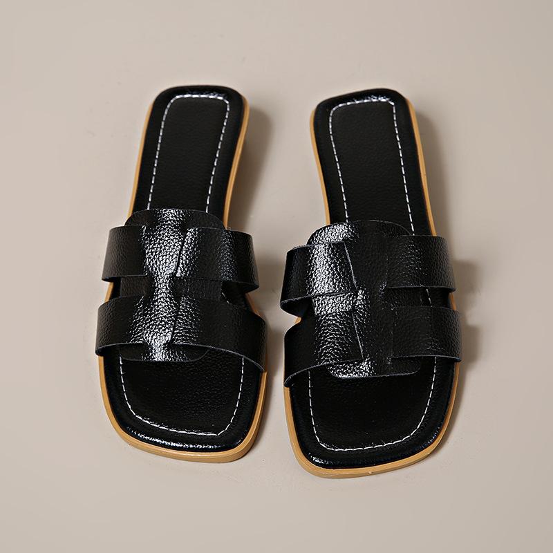 2025 summer new European and American foreign trade large size flat bottom square head slippers women lazy wear one word beach cool slippers