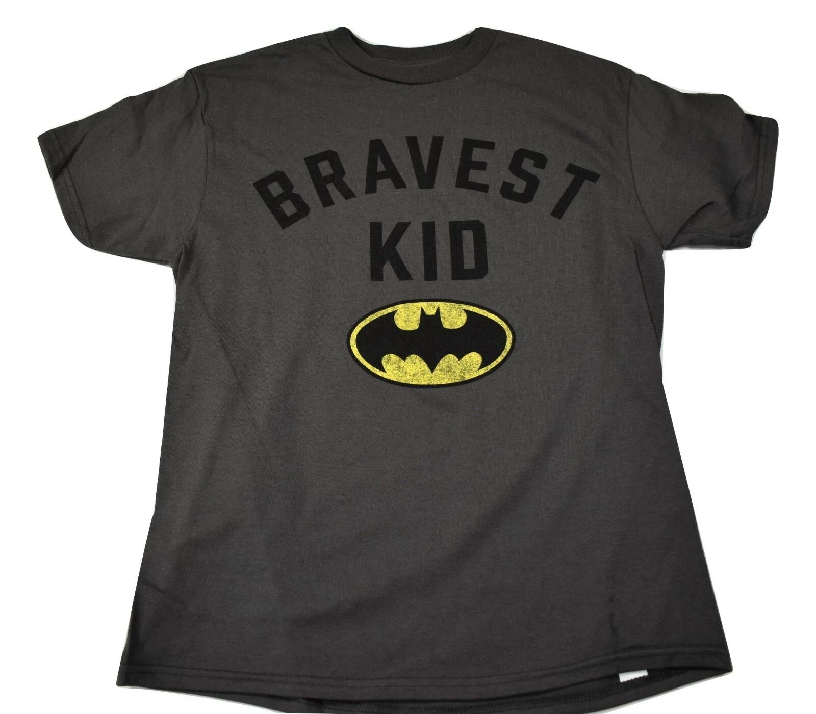 

Batman Youth Boys Charcoal Bravest Kid Tee Shirt New M (10-12) 2XL