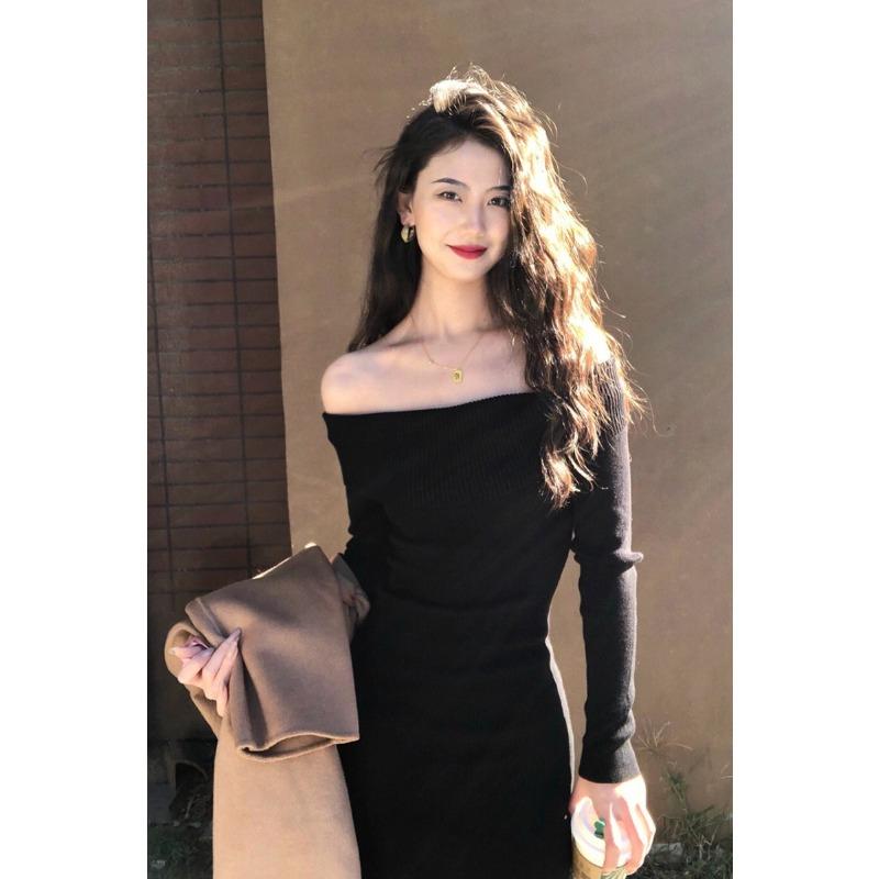 Hepburn Light Luxury Celebrity High-end Sense Long-sleeved Simple One-word Shoulder Royal Sister Dress Slim and Thin Temperament Muse Fan