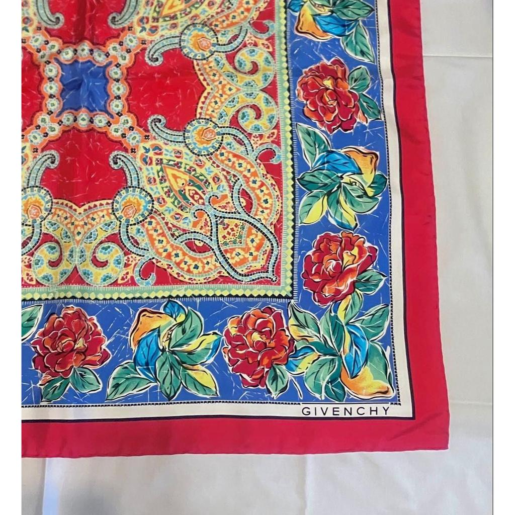 Used GIVENCHY Large Scarf