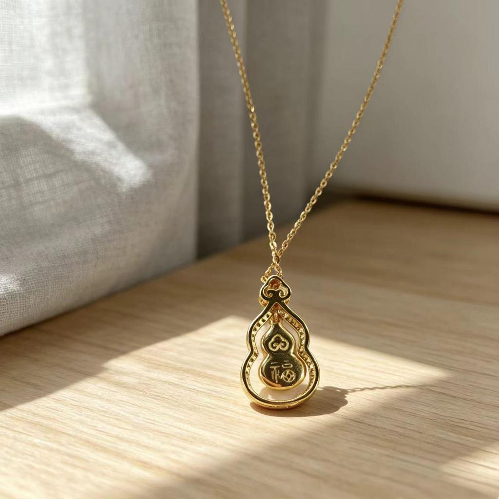 Exquisite Fuyun Gourd S925 Silver Clavicle Pendant Necklace - Light Luxury Chinese Style with Crushed Ice Design