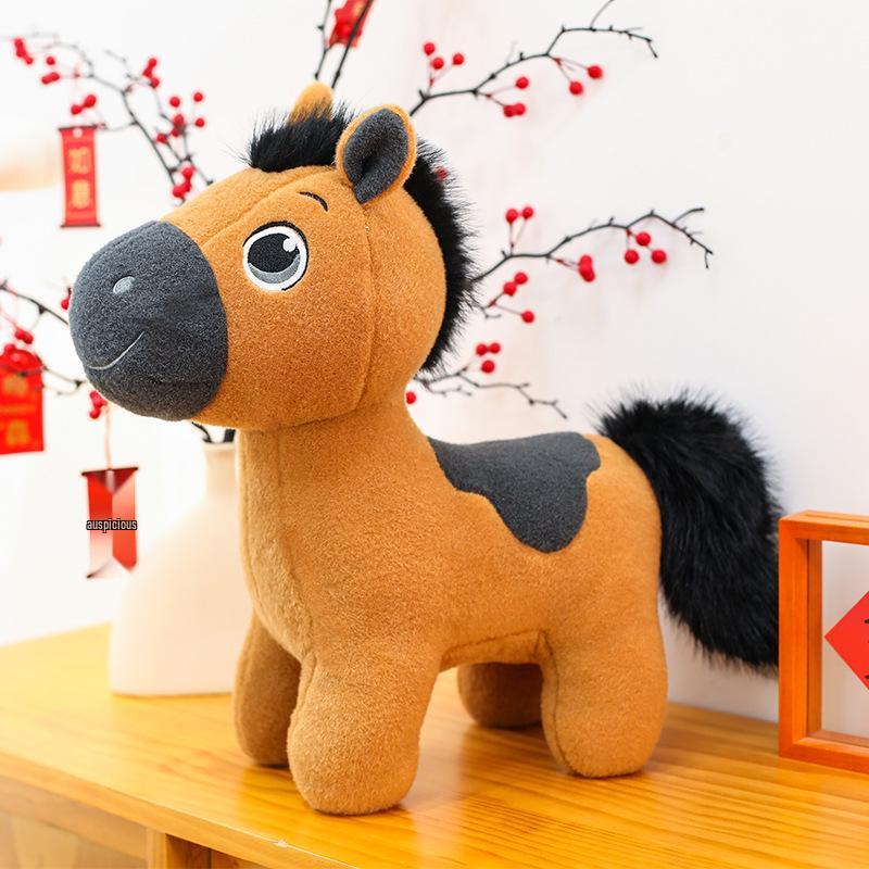 2026 Rok Konia Szczęśliwy Stojący Kucyk Pluszowa Figurka Prezent