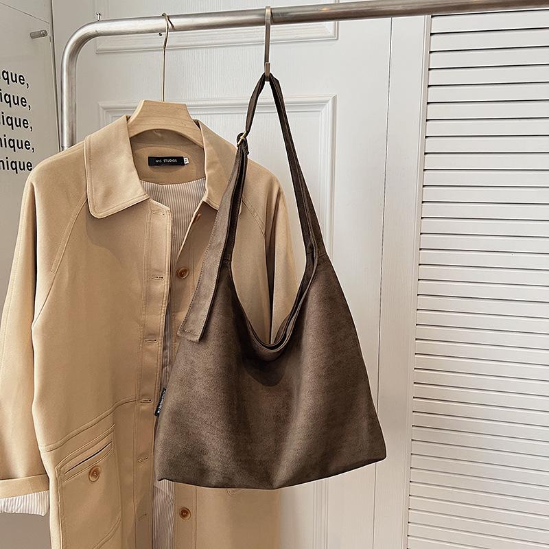 Suede bag women's large-capacity new autumn and winter versatile shoulder messenger bag commuter tote bag