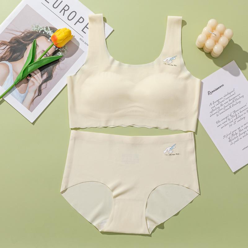 Youth Ice Silk Underwear Set: Strapless Bra & Panties for Girls 8-16