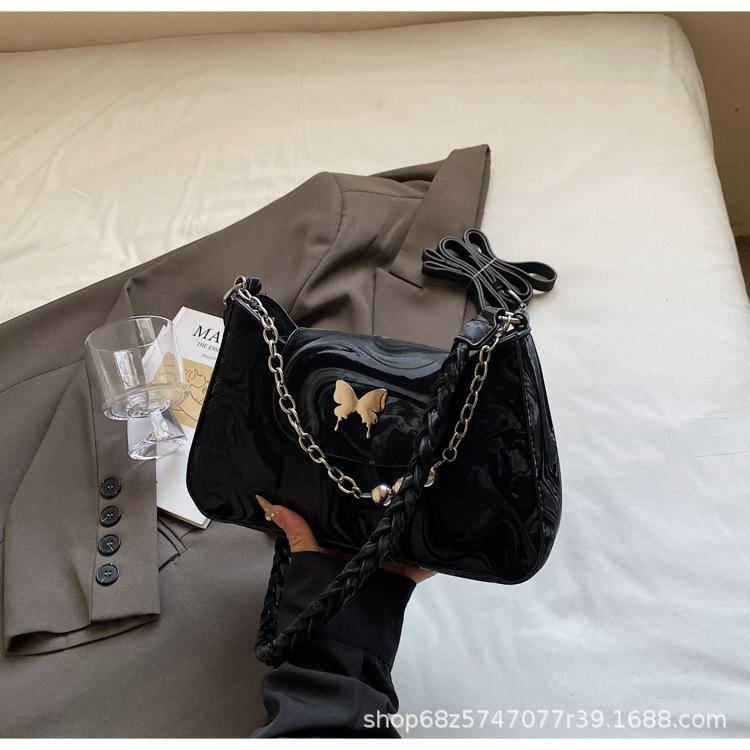 Fashion Chain Bag Women's 2025 New Korean Version Niche Design Commuter Bag Fashion Texture Butterfly Underarm Women's Bag