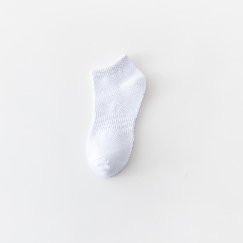 Men's White Summer Basketball Socks - Sweat-Absorbent, Deodorant, Mid-Tube, Ideal for Running & Sports