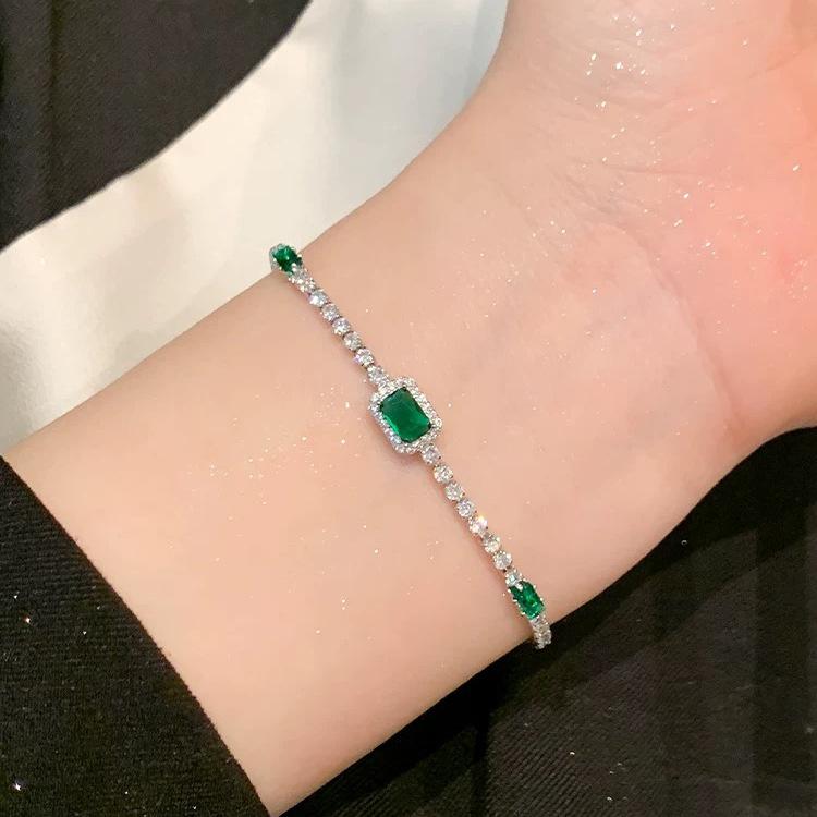 Wind Sweet Light Luxury Exquisite Emerald Bracelet High Sense Yellow Diamond Square Crystal Bracelet Jewelry Women