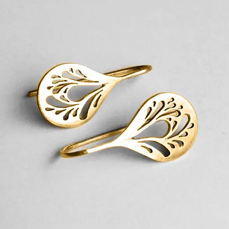 

1 Pair of Fashion, Fashion and Art Hollow Leaf Stud Earrings золотой