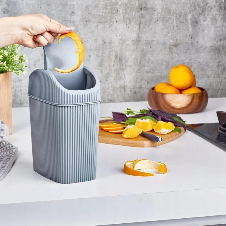 Mini Plastic Waste Bin 2.5 L