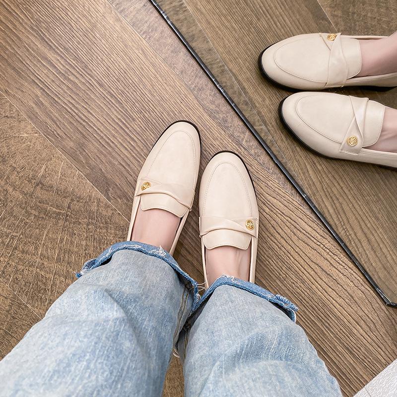 Black small leather shoes women's style autumn new versatile flat single shoes large size shoes